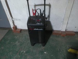 Battery/Engine Charger