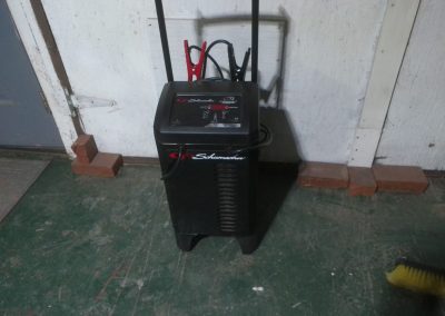 Battery/Engine Charger